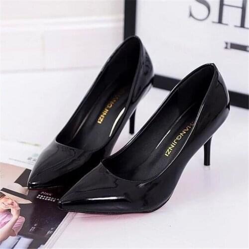 2021 Selling Women Shoes Pointed Toe Pumps Patent Leather Dress Red 8CM High Heels Boat Shoes Shadow Wedding Shoes Zapatos Mujer
