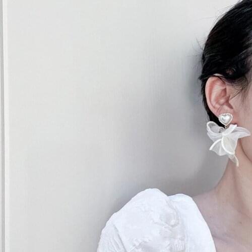 2021 New Arrival Korean Bowknot Yarn Dangel Earrings For Women Elegant Heart Simulated Pearl Shiny Rhinestone Ear Gift Brincos