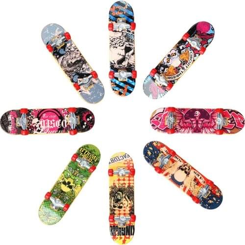 1Pc Plastic Mini Skate Finger Skateboarding Fingerboard Novelty Gag Toys For Boys Children Skateboard Finger Board Gifts
