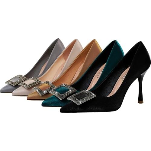 European and American sexy banquet wine cup heel large size high heel shallow mouth pointed metal water drill button single shoe