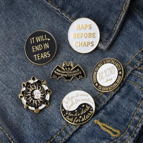 Round Yin Yang Enamel Pins Badge Bat Sun Letters Quote Brooches Backpacks Lapel Pin Punk Gothic Jewelry for Friends Wholesale