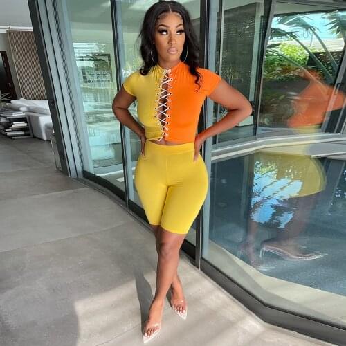 Contrast Color Patchwork Fitness 2 Piece Suit for Women Cross Lace Up Short Sleeve Crop Top and Workout Biker Short Co Ord Set