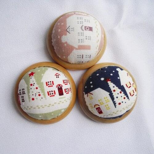 Free shipping 20pcs/lot Needle Pin Cushion handmade DIY Handcraft Tool for sewing needlework Wooden base cross stitch E86