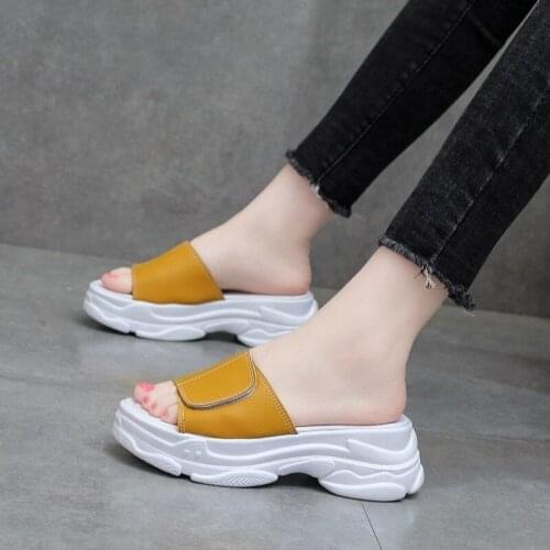 Yellow PU Leather Sewing Leisure Platform Shoes Fashion Women Peep Toe Designer Slides 2021New Summer Comfortable Slippers