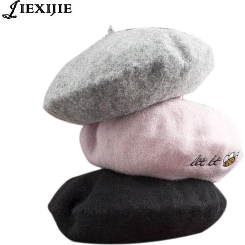 New wool Beret hat Japanese embroidery Princess sweet lolita College style love pattern lovely Winter warm vintage small bee hat