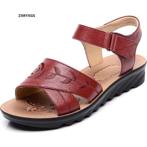 2020 New Open Toe Genuine Leather Shoes Summer Women Sandals Flat with Soft Comfort Non-slip Middle-aged Women Shoes Sandals