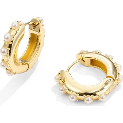 Boho Imitation Pearl Hoops Earrings For Women Gold Metal circle Ear cuff statement Huggie Earrings Party Wedding Jewelry 2020