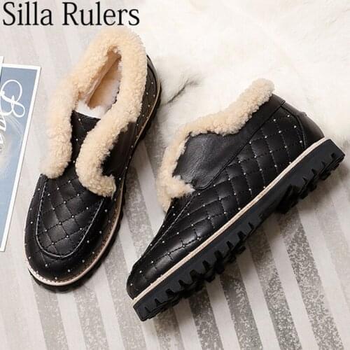 Silla rulers New Rivet Winter Wool Winter Flat Women Loafers Thick Sole Ankle Boots Women Wool Warm Open Walk fur Shoes Woman