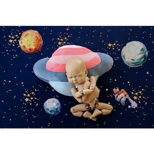 Space-shaped pillow Spacecraft Planet Rocket baby photography props to help the baby take pictures of the baby