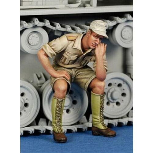 1/35 Resin Model Building Kit Figure Tanker