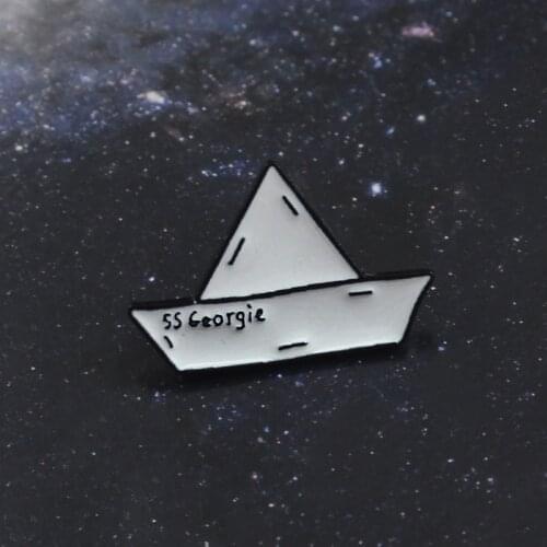 Paper Boat Brooch SS GEORGIE Stephen Kings IT Enamel Cartoon Pin Sweater Shirt Badge Fan Collection Jewelry Child Origami Gifts