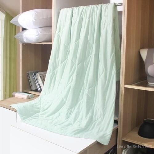 Lower the temperature by 3~5 degrees, cool feeling, silky air conditioning quilt, cool in summer, quilt 180X200cm