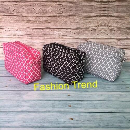 50pcs/lot monogram quaterfoil cosmetic bag makeup bags 5 colors mixed monogram travel makeup case with zipper 8*6*3inch