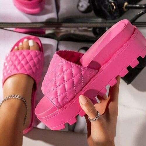 Women 2021 Summer Beach Thick Bottom Sandals Slippers Platform Non-Slip Ladies Shoes Comfort Outdoor Plus Size Female Slippers