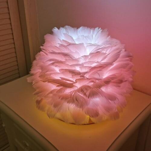 Feather Table Lamp Bedroom Luxury Wedding Creative Personality Decoration Bedside Desk Lamp Baby Room Decor Home Decor