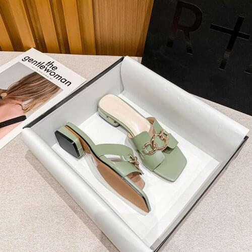 2021 Summer Women Slippers Fashion Square Toe Sandals Metal Chain Decoration Flats Casual Slides Ladies Luxury Sexy Slippers