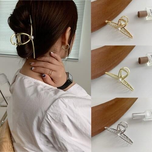 Ruoshui Woman Pearl Hair Claws Women Metal Hair Accessories Girls Hairpins Hair Clips Ladies Ornaments Hairgrip