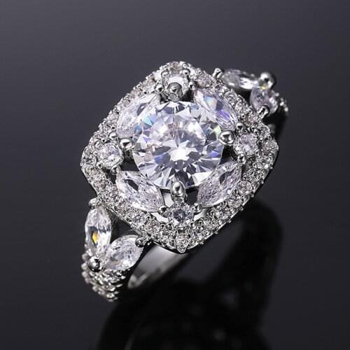 Huitan 2021 Wedding Trend Women Eternity Rings with Brilliant Cubic Zirconia Gorgeous Marriage Engagement Party Female Jewelry