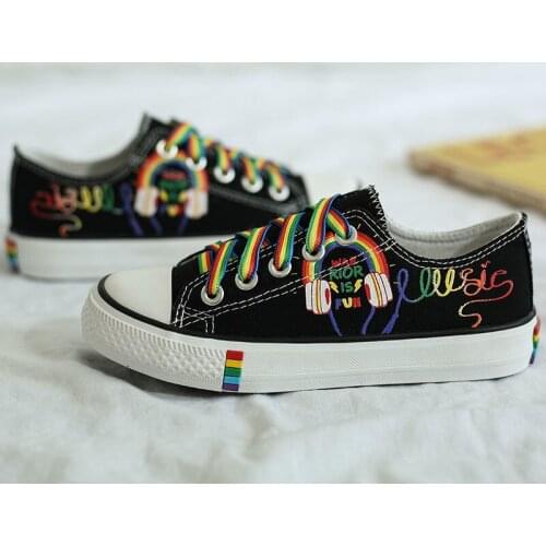 Cartoon Canvas Shoes Rainbow Shoes Parent-child Korean Version of Hand-painted Graffiti 202 New Casual Personality Net Red Shoes