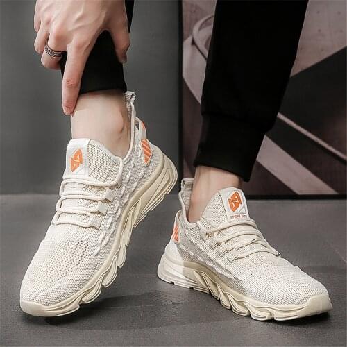 2021 motion New ventilate Brand Fashion a Outdoors anti-skidding Sneakers Mens shoes Men Combat Desert Casual Shoes portable