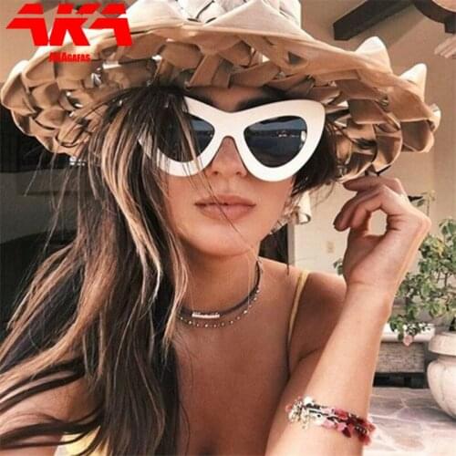 AKAgafas Cat Eye Big Frame Sunglasses Women Personality Classic Retro Patter Glasses Femle Travel UV400 Lunette De Soleil Femme