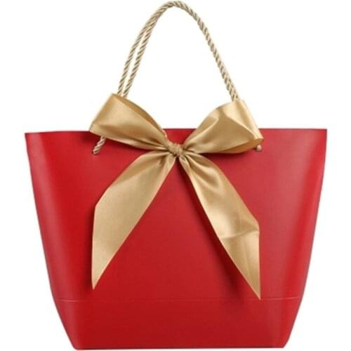 Gold Present Box For Pajamas Clothes Books Packaging Gold Handle Paper Box Bags Kraft Paper Gift Bag With Handles