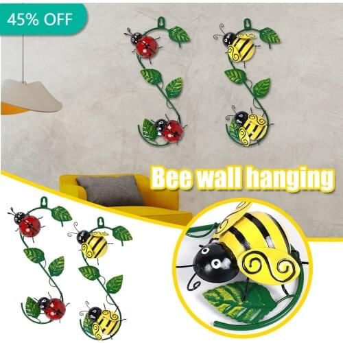 3D Metal Bee Wall Decor Art Decorative Sculpture With Green Leaf Patio Porch Entrance Backyard Background Wall Decoration