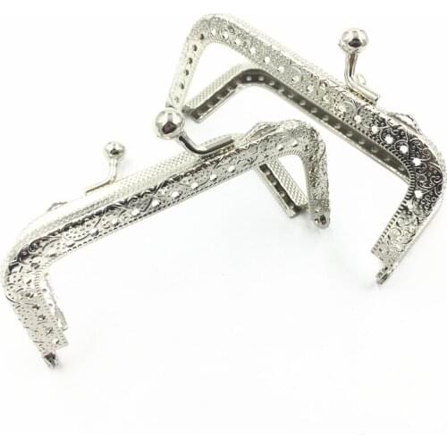 1Pc Kiss Clasp Lock Coins Purse Purse Bag Handbag Handle DIY Accessories Flower Rectangle Metal Frame Silver Tone 8.5cm