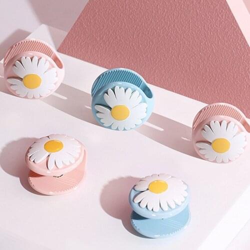 4pcs Non Slip Gripper Daisy Round Shape Quilt Clips Blankets Fastener Duvet Bed Sheet Clip Fixer Needleless Quilt Cover Holder