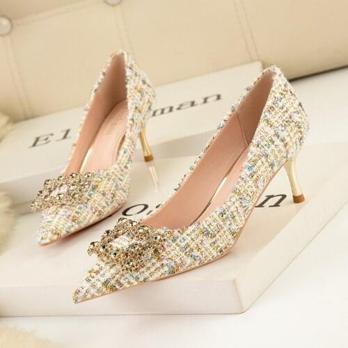 2020 New Summer Luxury Women 6cm Thin High Heels Apricot Pumps Metal Rhinestone Pumps Leather Wine Red Pumps Lady Shoes