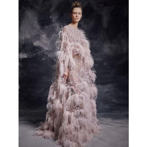 2020 Luxury Feather Prom Gowns Backless Beaded Sequins Lace Applique Cloth Party Dresses Evening Dresses