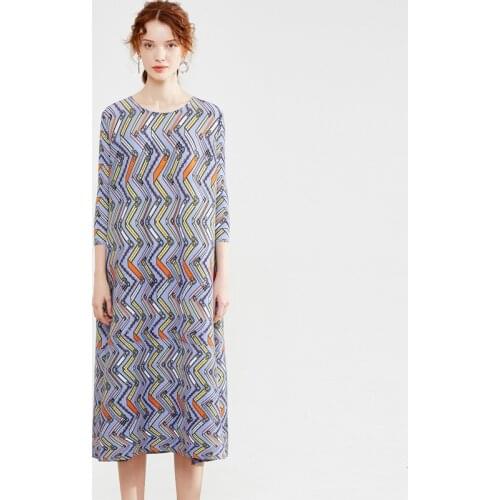 Autumn new color contrast 7 / 4 sleeve dress printed arc dress tail loose large size womens MIYAKE pleats dress free ship