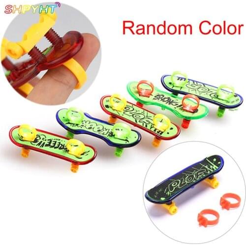 1 Pc Kids Mini Finger Board Cute Party Toy Alloy Skate Boarding Children Toys Gift Color Random