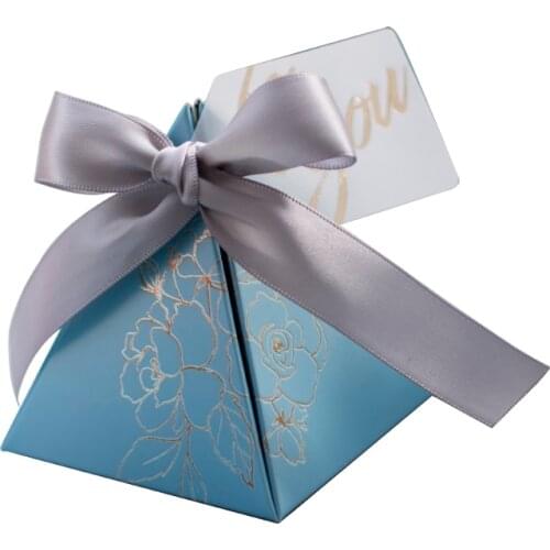 New Creative Triangular Pyramid Candy Box Wedding Favors and Gifts Boxes candy Bags for Guests Wedding Decoration Baby Shower