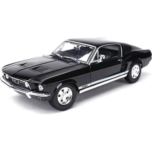 Maisto 1:18 1967 Ford Mustang GTA Fastback Sports Car Static Simulation Die Cast Vehicles Collectible Model Car Toys