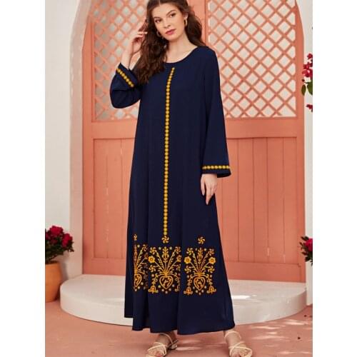 Muslim Dress Women Plus Size 2021 Dubai Arabic Loose O Neck Embroidery Long Dress Elegant Maxi A Line Islam Prayer Dress Woman