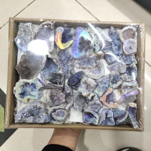 A box of Natural Agate Geode Slice Quartz Crystal Cluster Minerals Reiki Healing Crystal Home Decoration