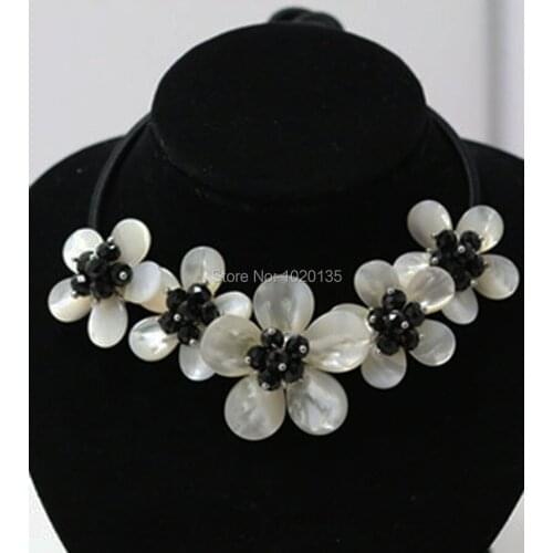 White sea shell flower necklace black stone 18inch wholesale beads nature gift discount FPPJ