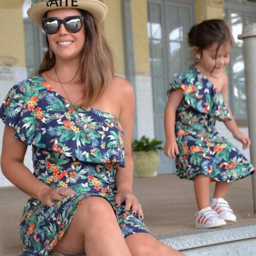 Mom and Daughter Dress Family Look Summer Leaf Print One Shoulder Mini Dress for Mother and Daughter Mommy and Me Clothes
