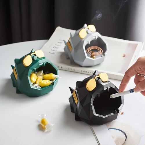 Modern Home Decoration Cute Sunglasses Dog Ashtray Resin Animal Model Portable Ashtray Living Room Office Home Decor Accessories