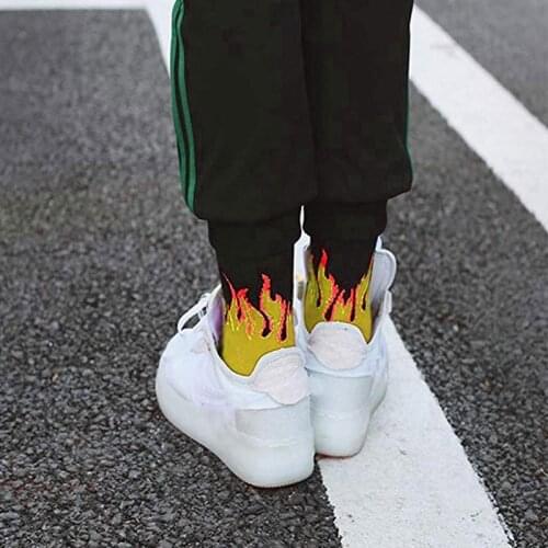 New Fashion Hip Hop Hit Color On Fire Crew Socks Red Flame Blaze Power Torch Warmth Street Skateboard Cotton Letter Socks