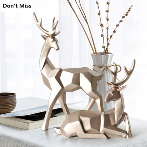 Wedding Gift A Couple of Deer Statues for Decoration Home Garden Sculptures Modern Craft Animal Statue Resin Figurines Heykel