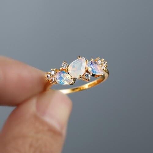 Vintage Female Water Drop Moonstone Ring White Crystal Jewelry Antique Gold Color Wedding Rings For Women Luxury Engagement Ring