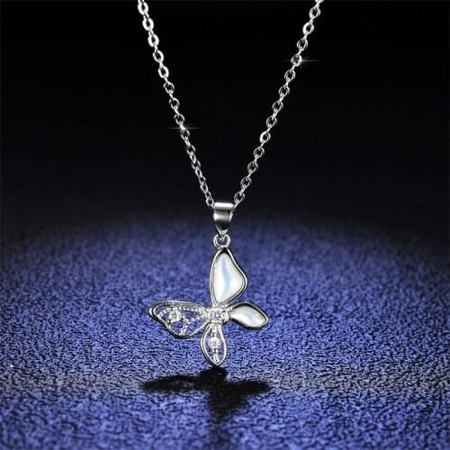 Women Elegant 925 Sterling Silver 0.2 Carat Pass Diamond Tester Brilliant Cut D Color Moissanite Butterfly Pendant Necklace