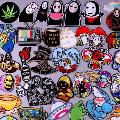 Heart Mushroom Embroidered Patches For Clothing Owl Stripes Iron On Patches Cartoon UFO Stickers Animal Patch Fashion Applique