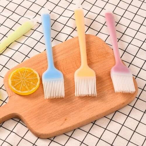 3-Piece High Temperature Resistant Non-stick Pan Silicone Oil Brush, Seasoning Brush, Barbecue Accessories, Kitchen Baking Tools