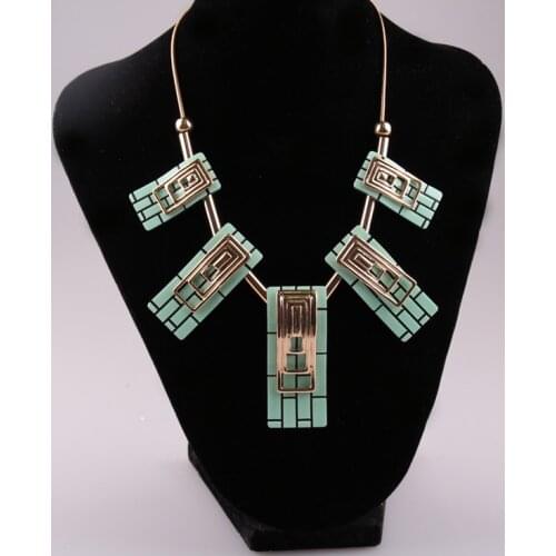 Free Shipping New rectangle resin with gold decoration piple necklace for Women Vintage Jewelry holidy gift Necklaces 3 color