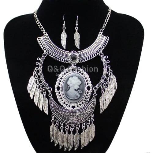 Victorian Vintage Silver Plated Girl Cameo Feather Crescent Chain Necklace Earrings Jewelry 2020 New