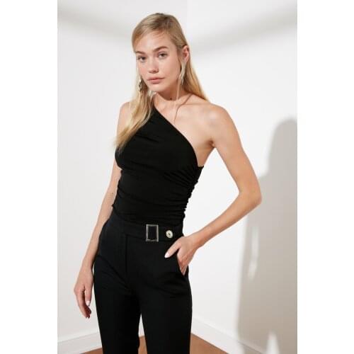 Black One Shoulder Gathered Knitted Blouse 2021 New Season Summer Fashion Trend Sexy Casual Ladies Crop Tops Different Models