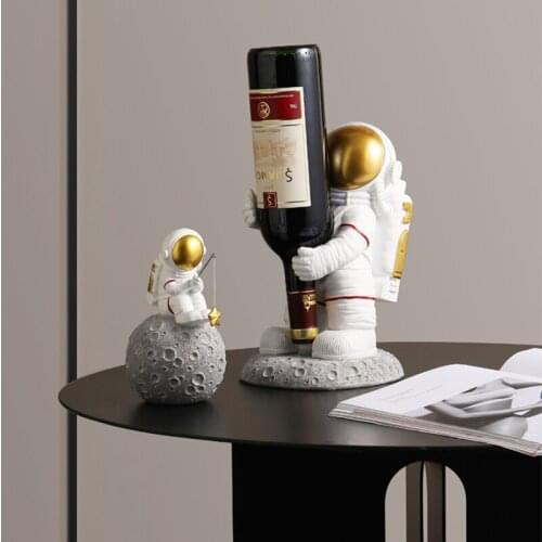 Nordic Astronaut Figurines Cosmonaut Statues Home Decoration Accessories Modern Living Room Resin Ornaments Decorative Crafts